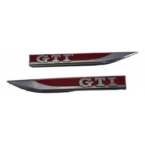 Par Emblema  Gti Lateral Porta Volkswage...